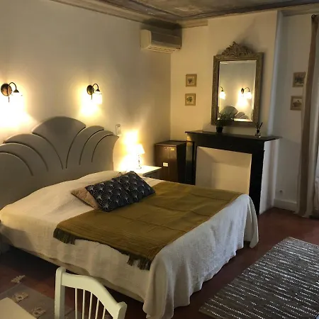 La Maison Du Barry - Piscine - Billard - 10 Personnes Bed & Breakfast