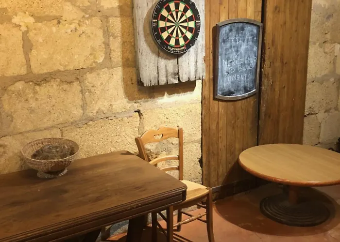 Couette-café La Maison Du Barry - Piscine - Billard - 10 Personnes